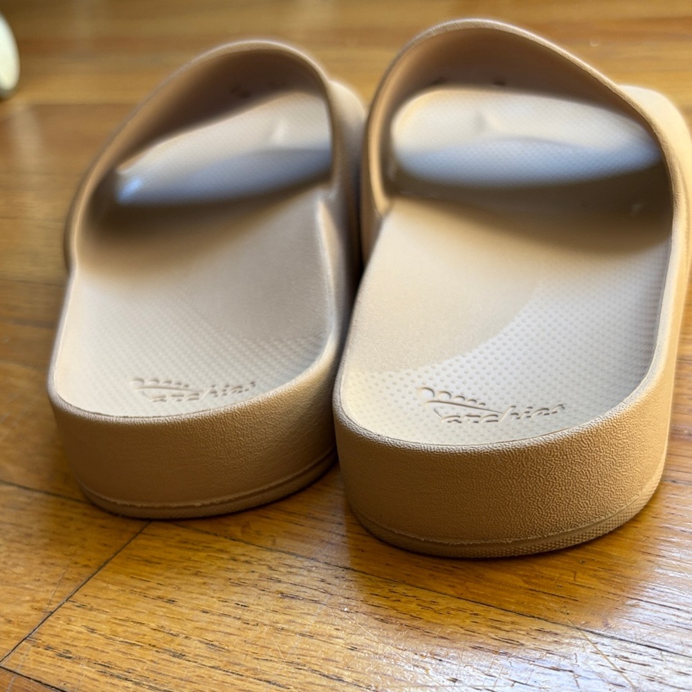Archies Cream Slide Sandals - Picture 5 of 9